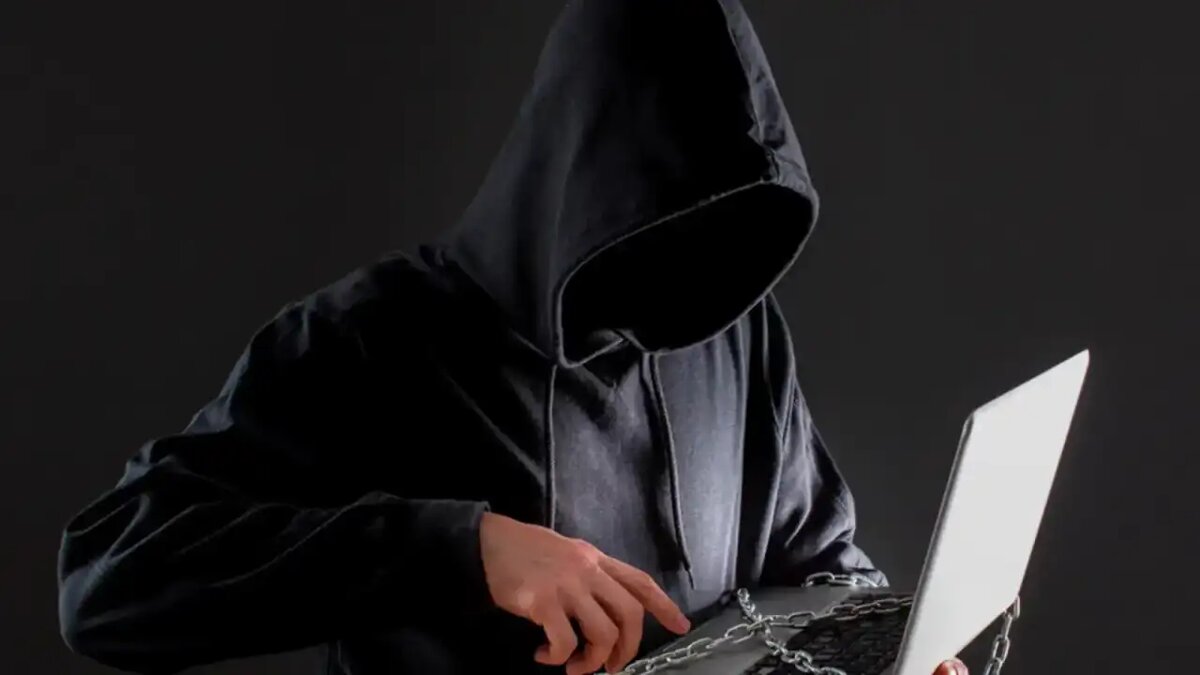    Мошенник. © freepik.com