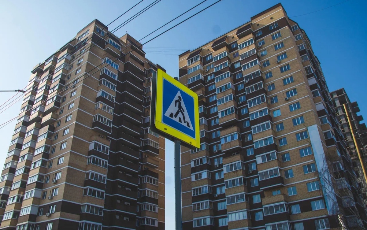    Отсутствие мест, куда можно сходить с семьей, испорченные клумбы и возвращение электросамокатов: что обсуждают ижевчане в социальных сетях 23 марта