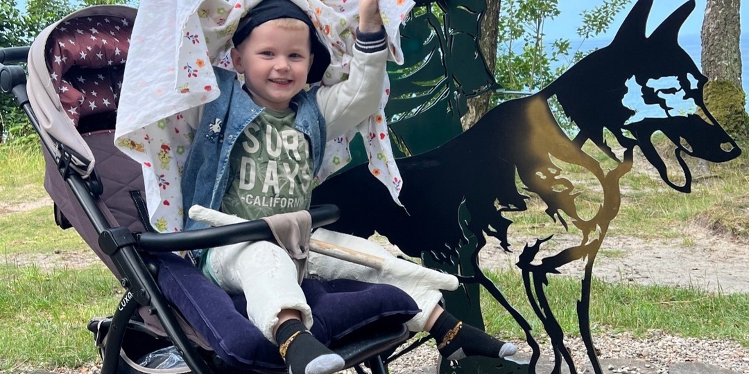 «Я не знаю, будет ли он ходить» — мама мальчика с болезнью Легга-Кальве-Пертеса