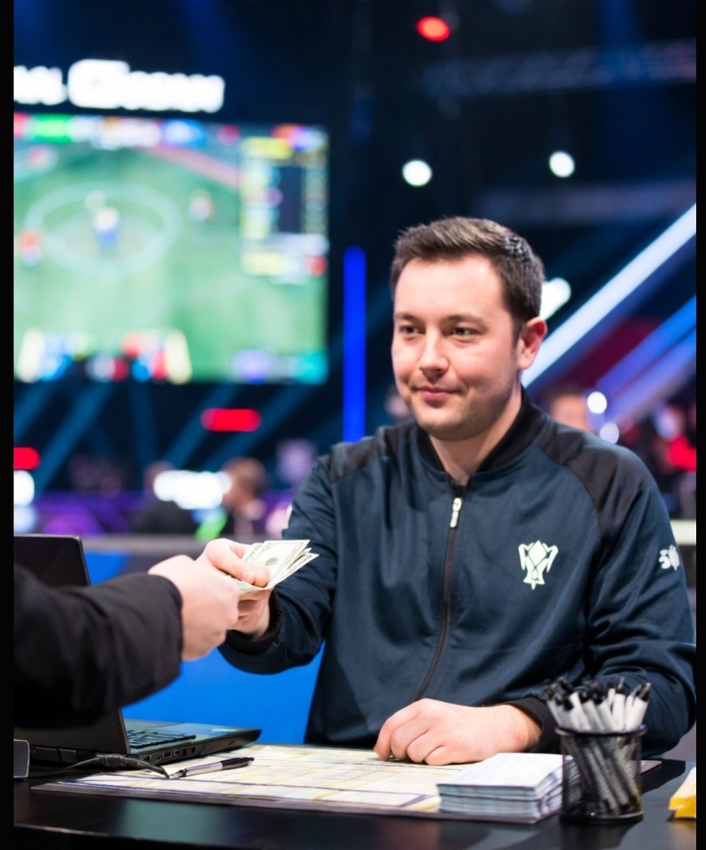 Источник изображения нейросеть Grok 