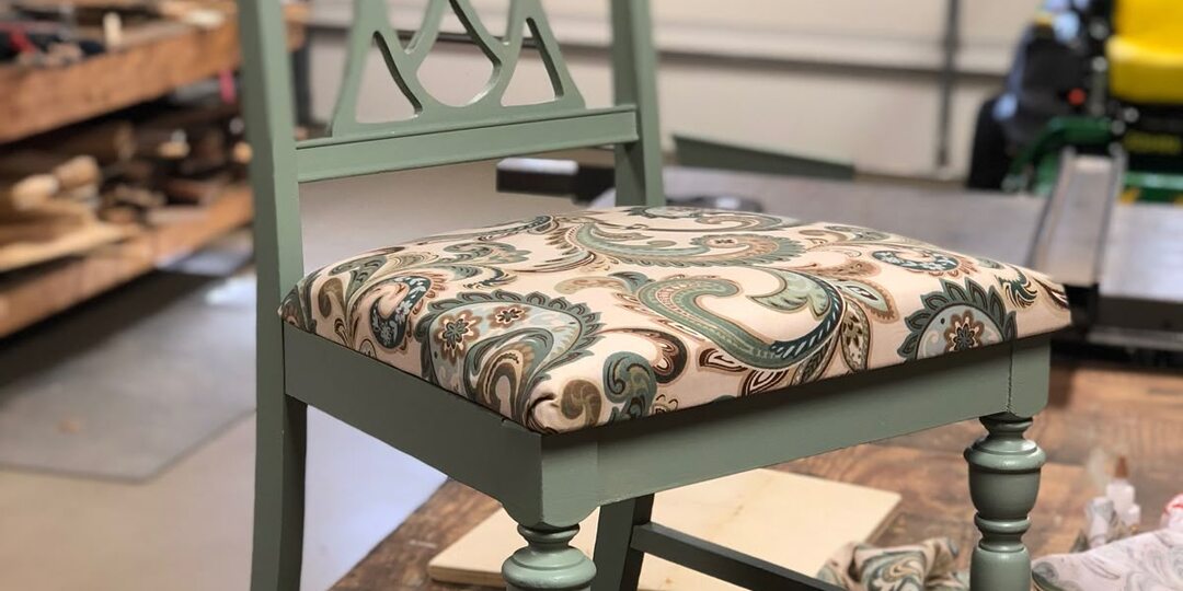 Перетяжка стула своими руками: пошаговая инструкция для новичка