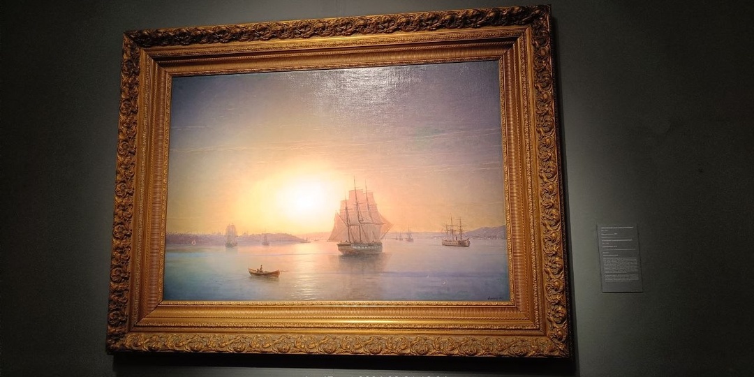 Собственно мы хотели попасть в эту галерею из-за картин Айвазовского