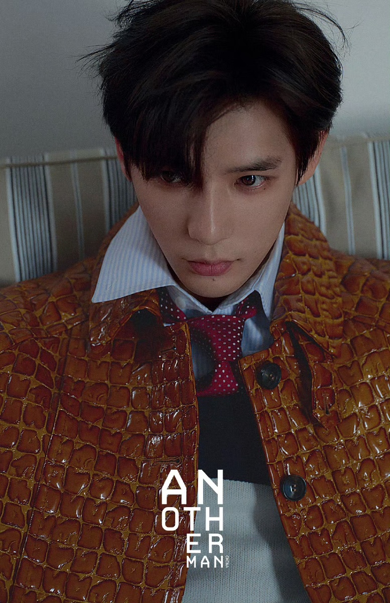 Актёр Ван Аньюй. Листайте галерею...