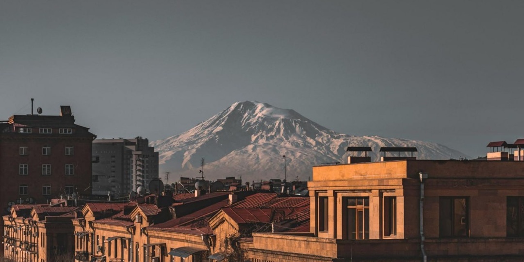 Надо перевести деньги за границу, но вы не знаете / не пробовали / не можете выбрать, как
