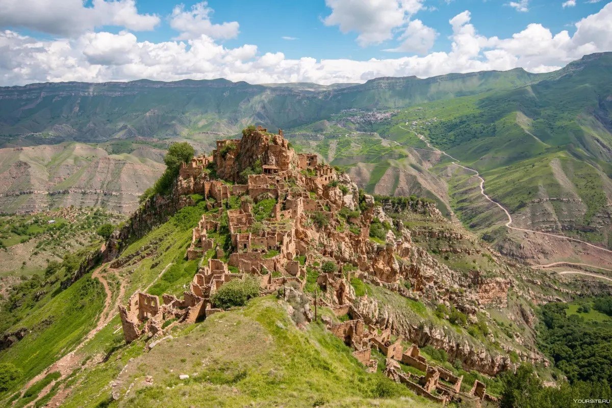 Аул-призрак на вершине мира: тест на одиночество