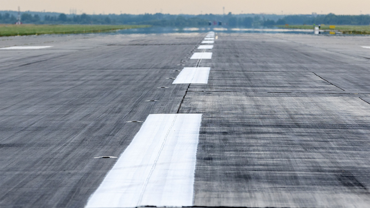    Взлетно-посадочная полоса ВПП ГЛП
