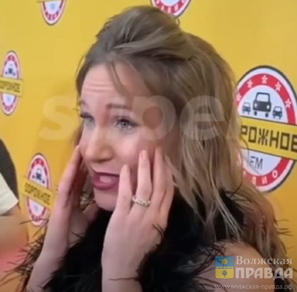 Скриншот с видео канала МАХ Super.ru📷    У меня всё в морщинах: волжанка Юлия Ковальчук заявила, что состарится без уколов, как Мэрил Стрип
