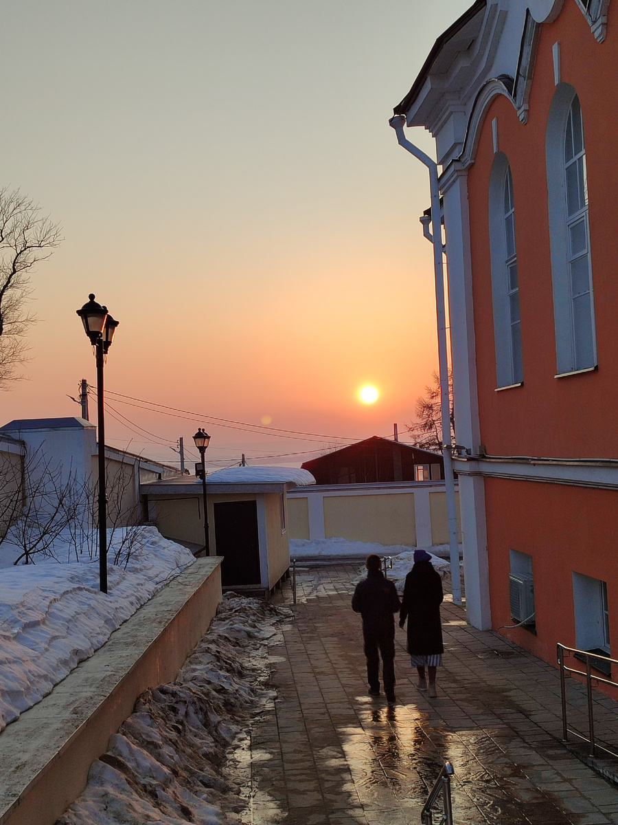 Закаты тут и в самом деле изумительные.