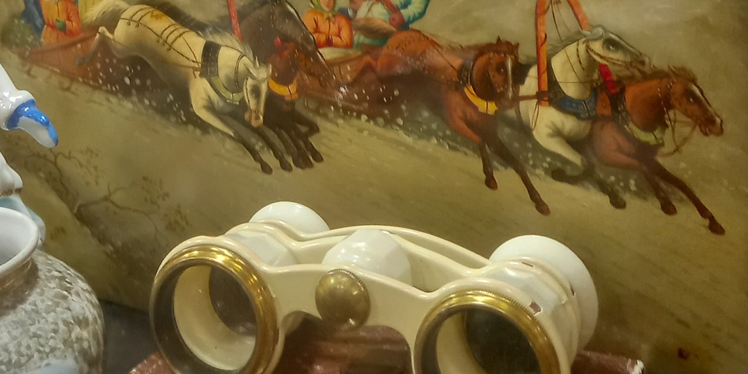 Антикварная экскурсия с покупкой.