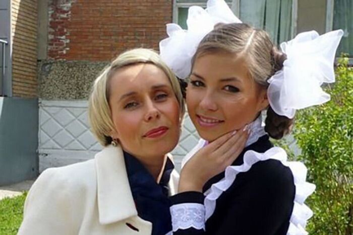 Карина Нигай с мамой.