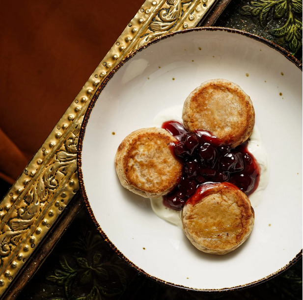 Завтраки в кафе «Безухов»