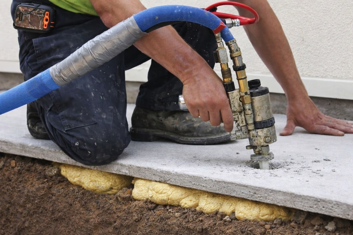 Поднять фндамент методом заливки