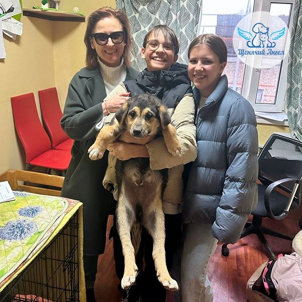 Дариан с новой семьей