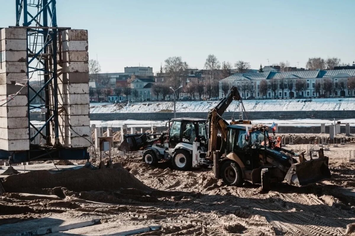    Появились новые фотографии с места строительства Речного вокзала в Твери