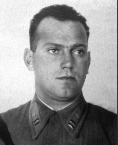 Майор Савицкий.