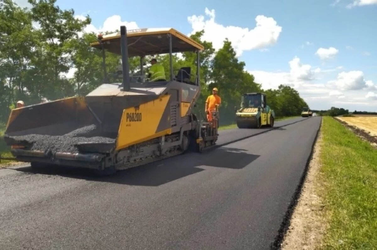   Более 40 километров дорог опорной сети отремонтируют в Псковской области
