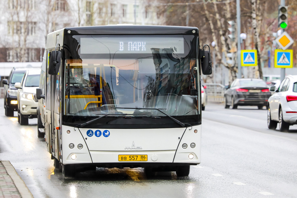    Губернатор Югры держит на контроле ситуацию с доступностью общественного транспорта в регионе