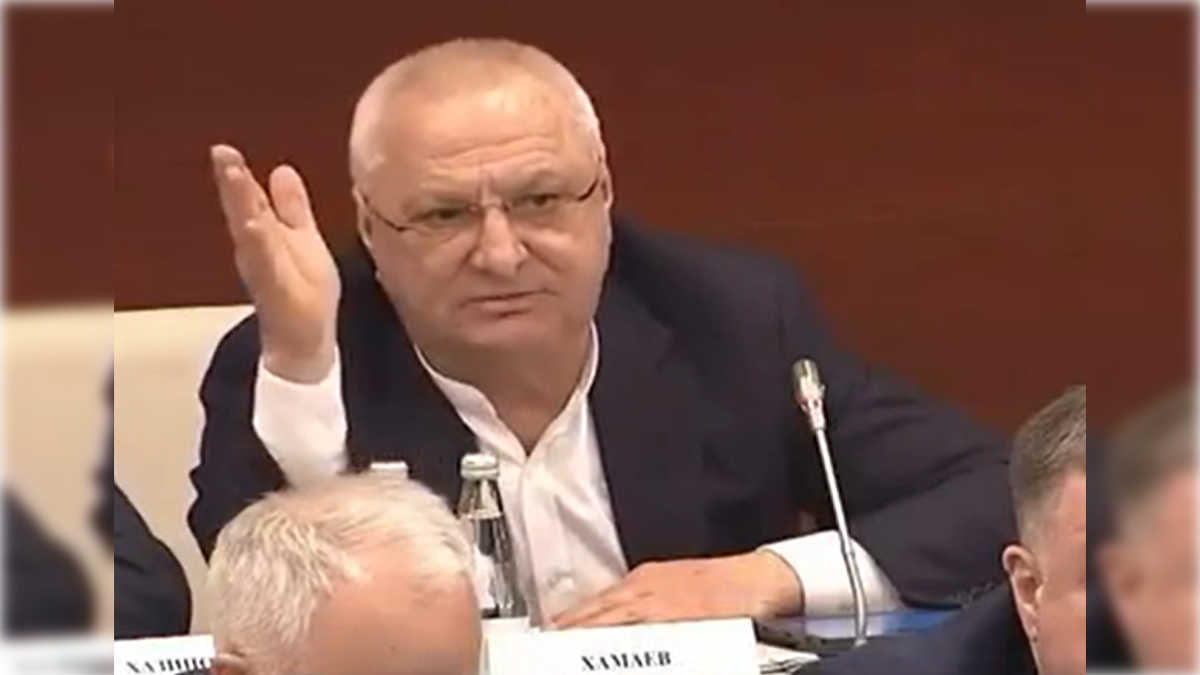 Азат Хамаев / Кадр видео: business-gazeta.ru/«Бизнес Онлайн»