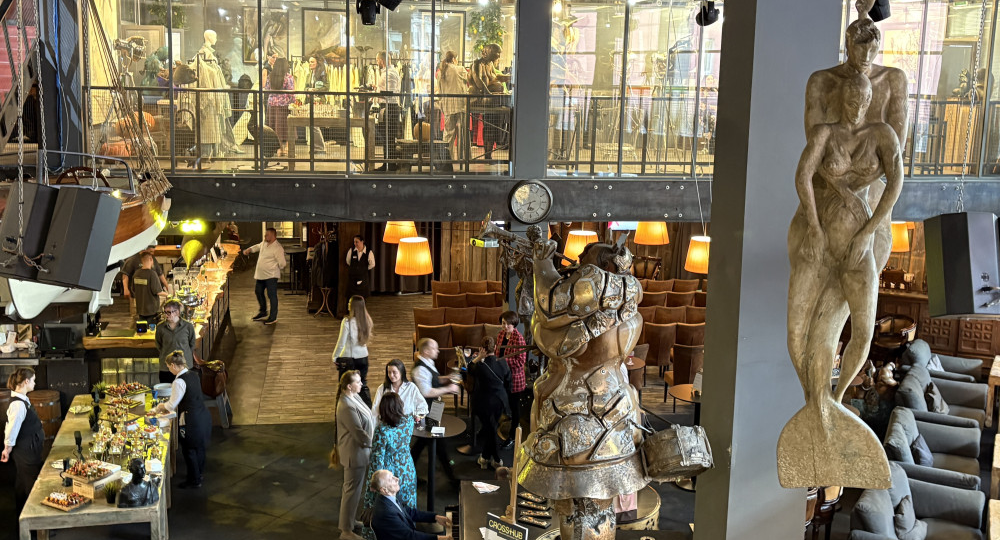 Новости нашего диванчика.