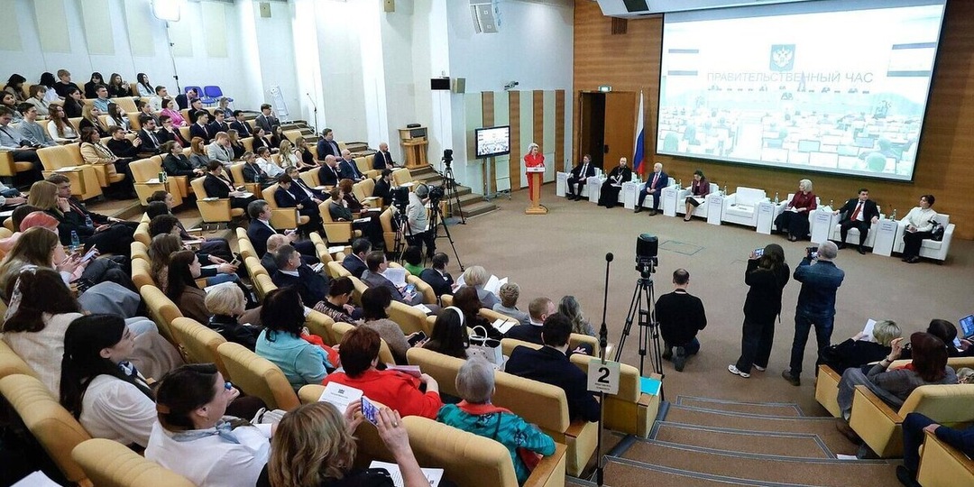 «Каждая пятая семья за чертой бедности»: в Госдуме озвучили главные проблемы многодетных