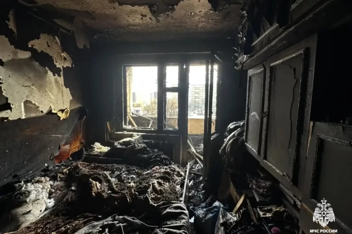    В Твери из-за пожара в квартире эвакуировали 12 взрослых и 3 детей