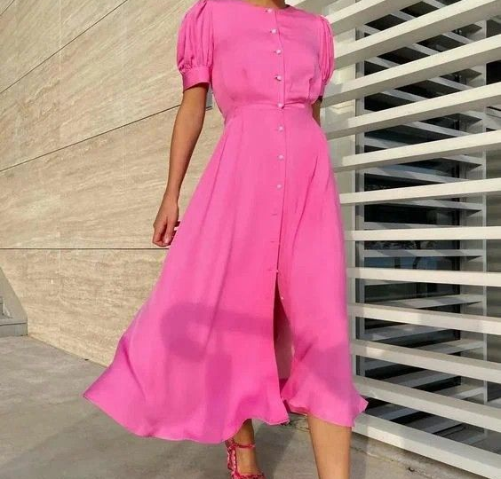 11 женственных платьев лета 2026, в которых будет удобно и не жарко