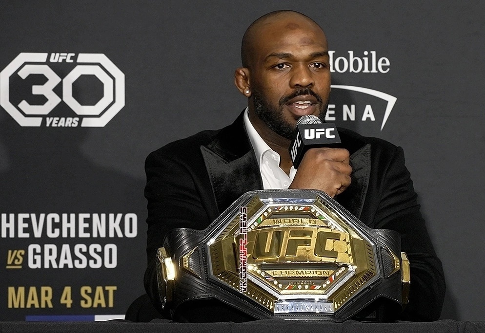    Смешанные единоборства UFC Джон Джонс (Вконтакте)