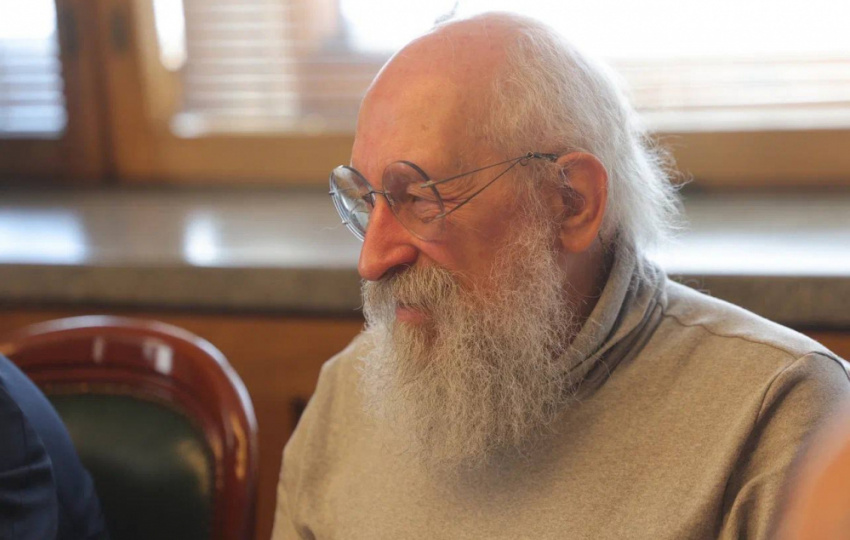 Анатолий Вассерман прокомментировал проверку личных телефонов одесских учителей