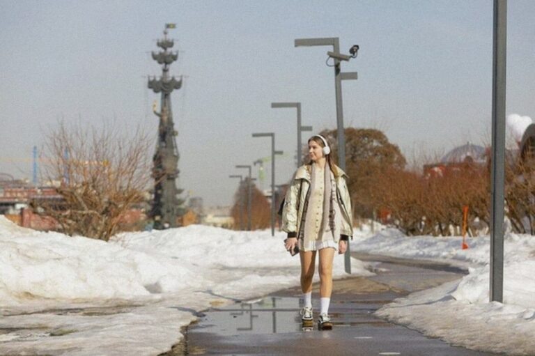    Иллюстрация к материалу: Дети без интернета: почему подростки оказались устойчивее взрослых