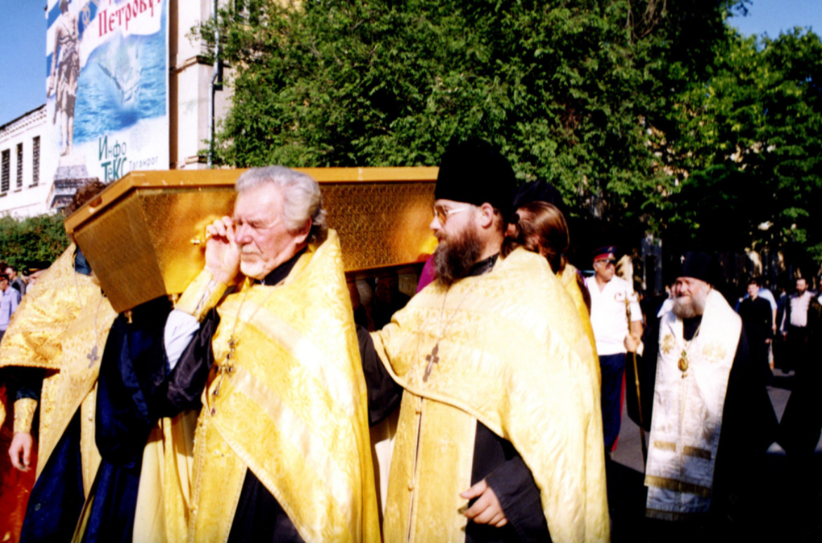 Канонизация праведного Павла Таганрогского, 1999 г. Перенесение мощей
