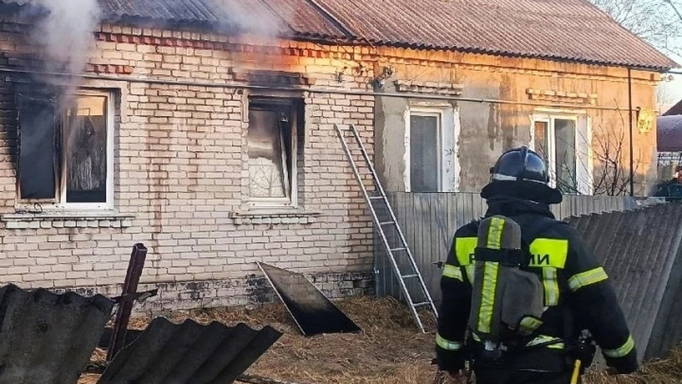 В брянском поселке Чайковичи на пожаре погиб мужчина