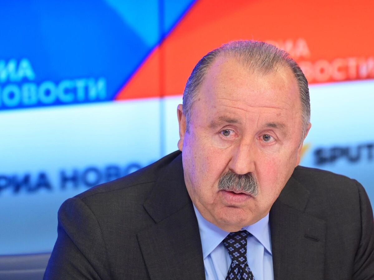    Заслуженный тренер России по футболу Валерий Газзаев | © РИА Новости / Владимир Трефилов