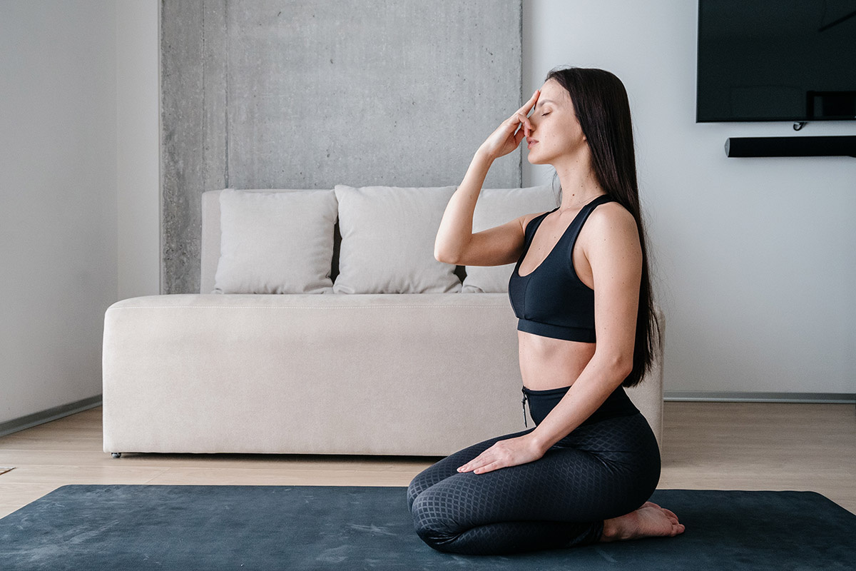 brizmaker / Shutterstock / FOTODOM📷Одна из ключевых стратегий — не пытаться любой ценой «задушить» приступ, а позволить ему пройти