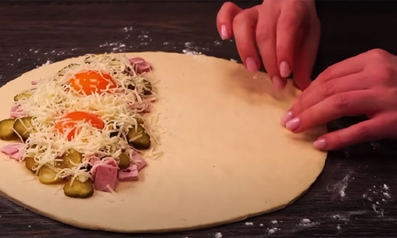 Готовим дома настоящий Кальцоне — быстрый итальянский пирог из того, что под рукой 