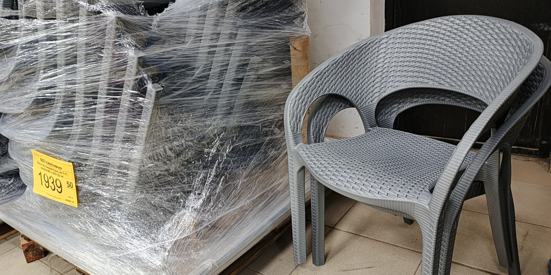 В «Светофор» привезли не только мясо, но и разнообразные другие товары.