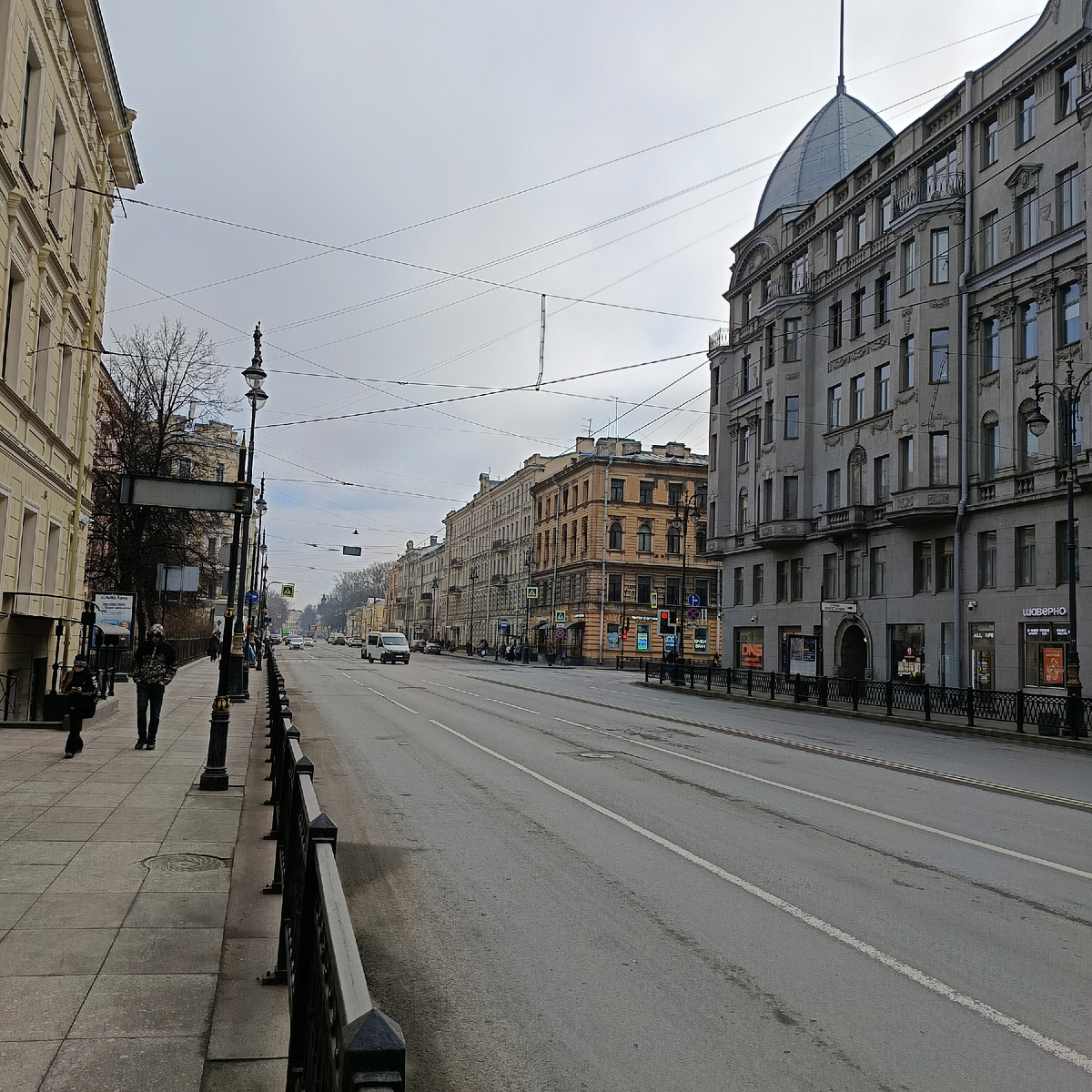 Типичная Питерская архитектура рубежа позопрошлого и прошлого века. Модерн, эклектика, неоклассицизм. Все, в чем я ничего нипонимаю.