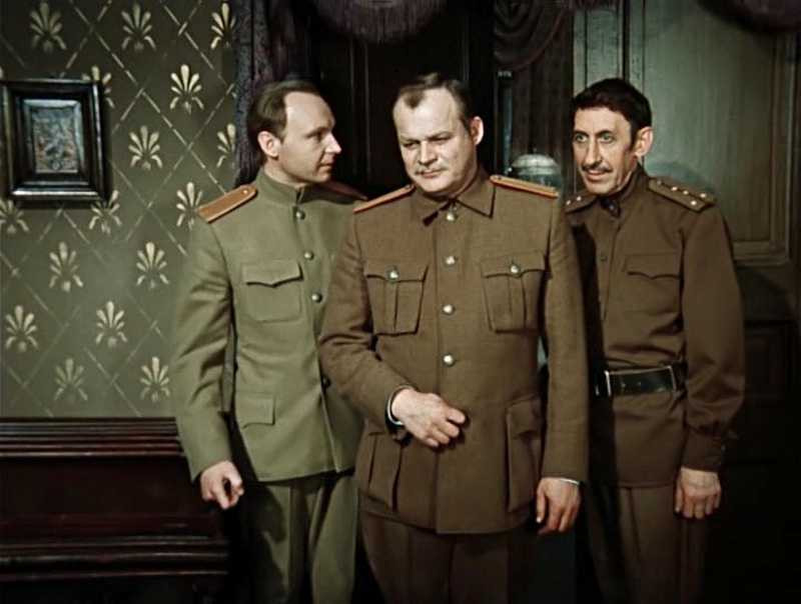 А. Мягков, П. Щербаков и В. Басов в фильме "Дни Турбиных" (1976)