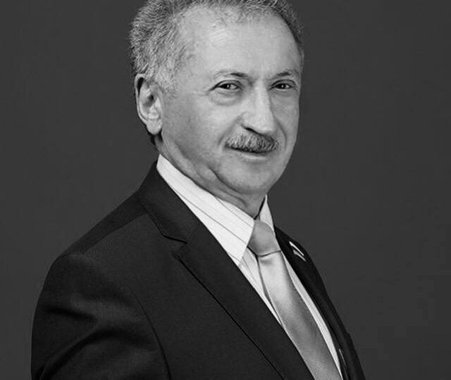 Умер актер театра и кино Ахсар Ванеев