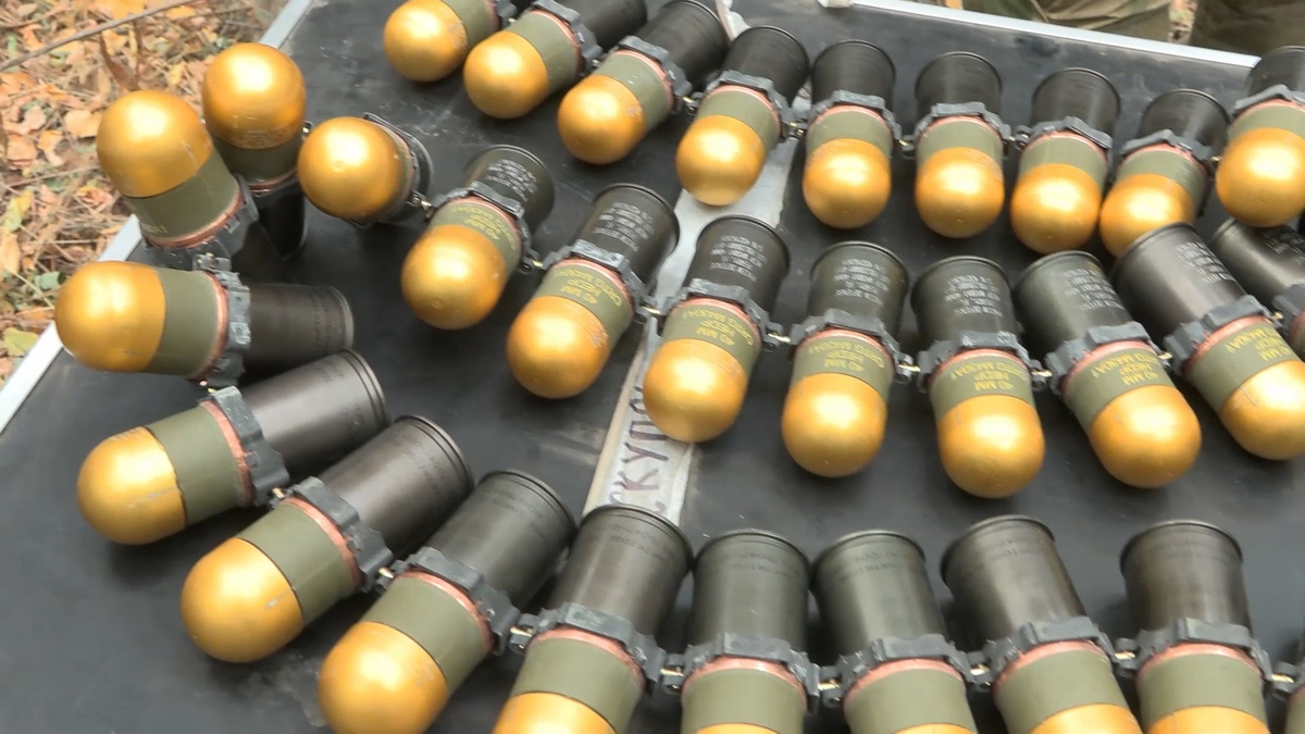    Новости. Российские военные показали трофейное западное оружие, захваченное в Курской области