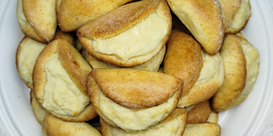 Сочни с творогом.