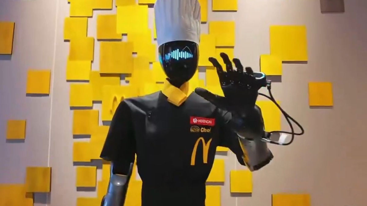    Робот Keenon Robotics в ресторане McDonald’s
