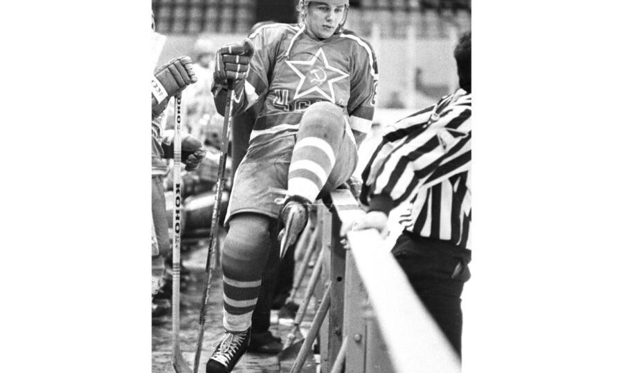 На старте плей-офф главного тренера СКА ждет встреча с командой, в которой он сделал себе имя в хоккее