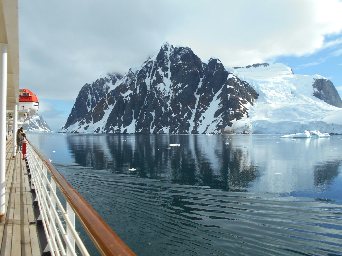 Photo by Lloyd Kimball on Unsplash