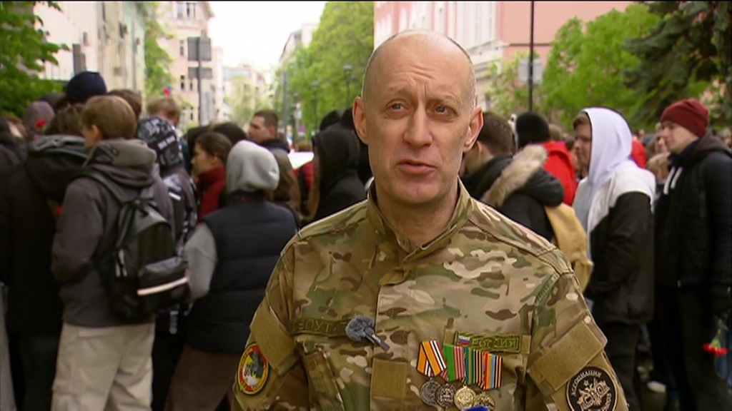    учитель Дмитрий Афанасьев