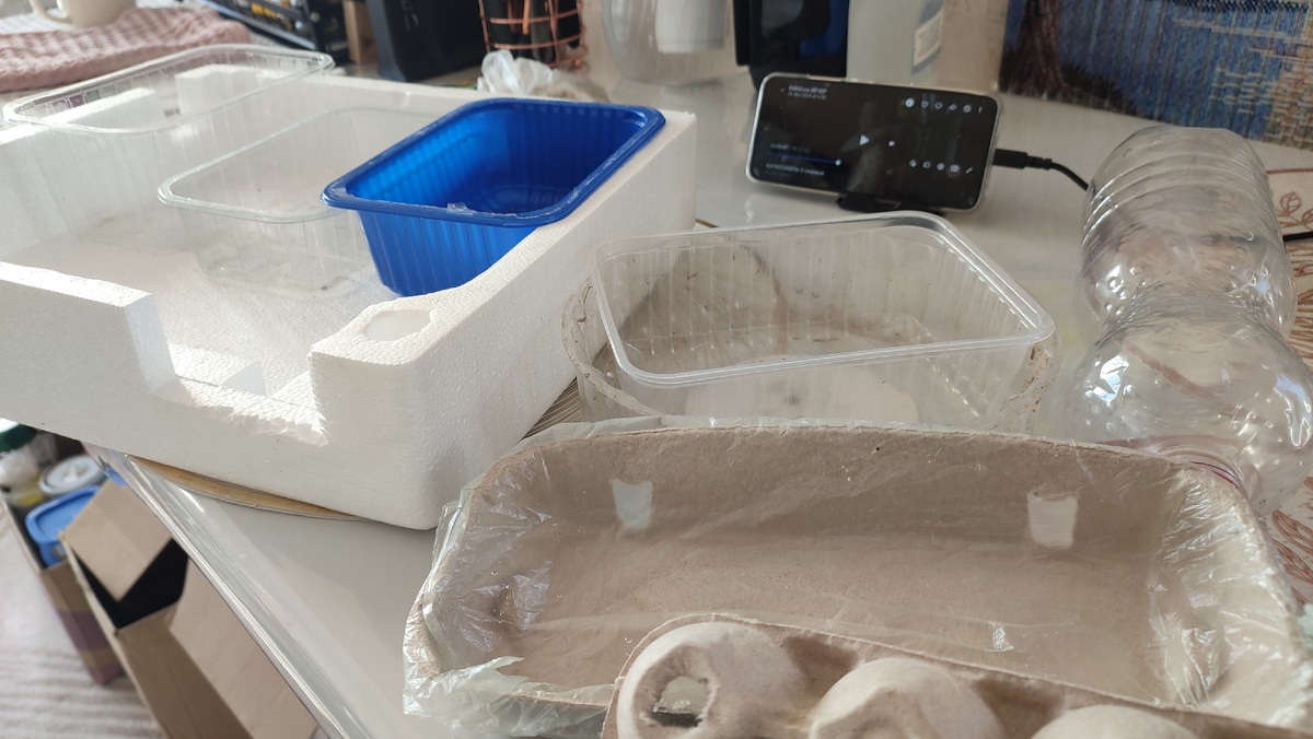 Готовлю тару под посадку