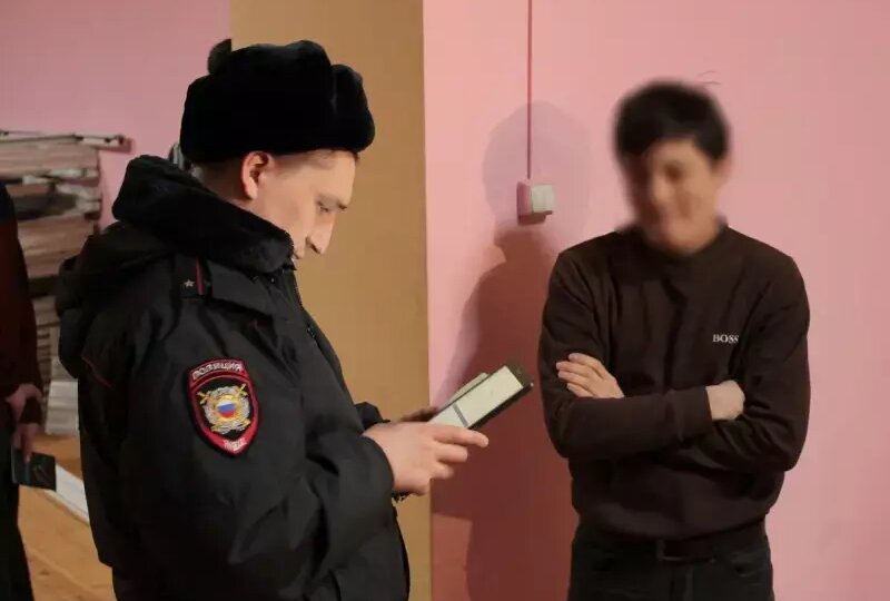 В Астраханской области проверили места жизни и работы мигрантов