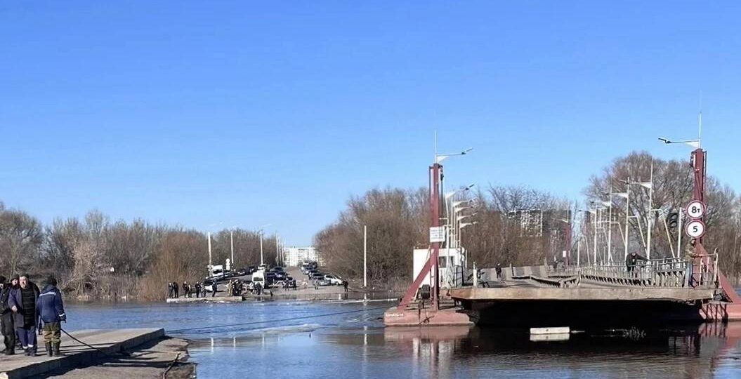 Понтонный мост на выезде из Воронежа временно убрали