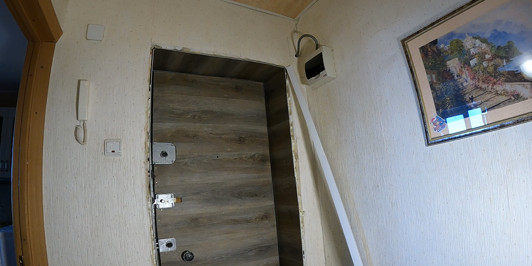 Как установить уголки ПВХ на откосы окна или двери.