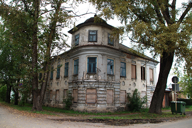 В Тверской области продают городскую усадьбу