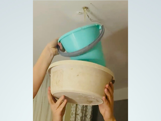 «Мокрое дело». Снег обнажил проблемы с крышами в Твери